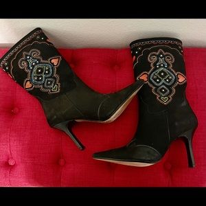 Women’s leather boots, heel height 3 1/2 inches